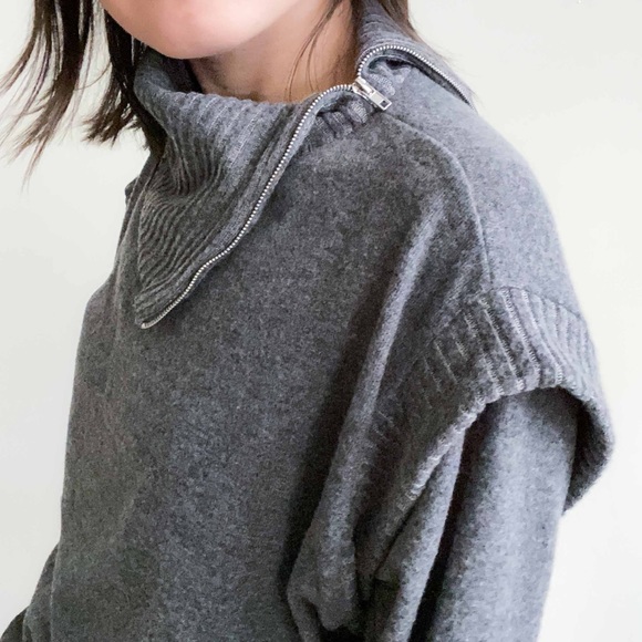 NWT ultra soft zipper slit neck sweater in Grey - Picture 3 of 11